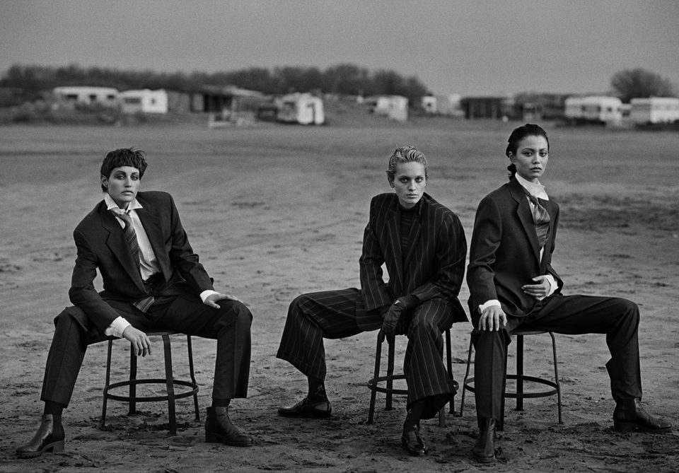 L' Armani/Silos ospita Heimat. A Sense of Belonging. Mostra sul fotografo tedesco Peter Lindbergh, che ha rivoluzionato la fotografia di moda. 