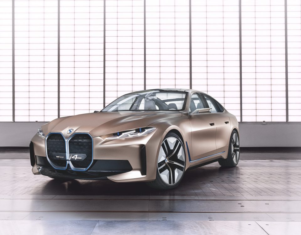 BMW i4