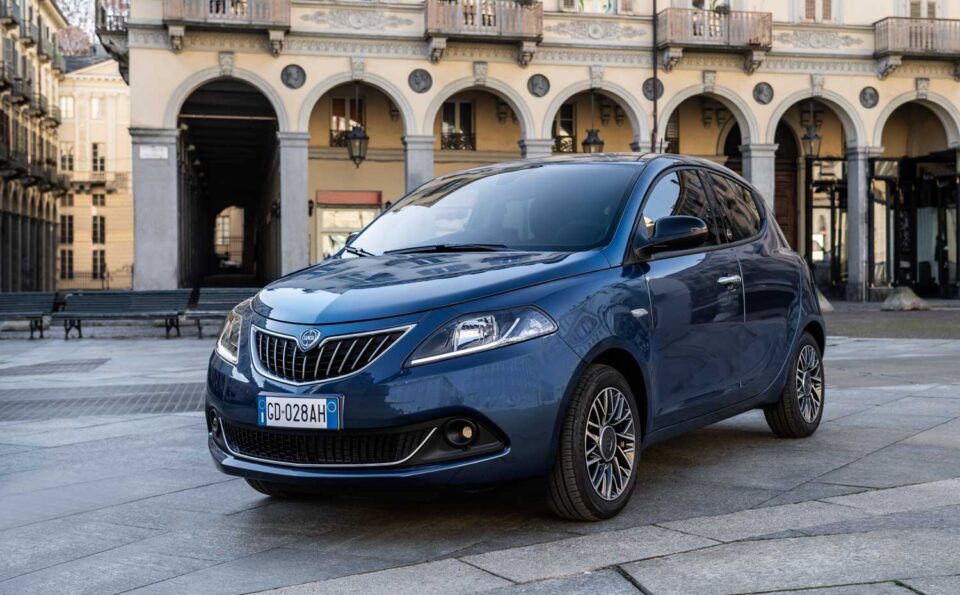 Nuova Lancia Ypsilon nuovi fanali