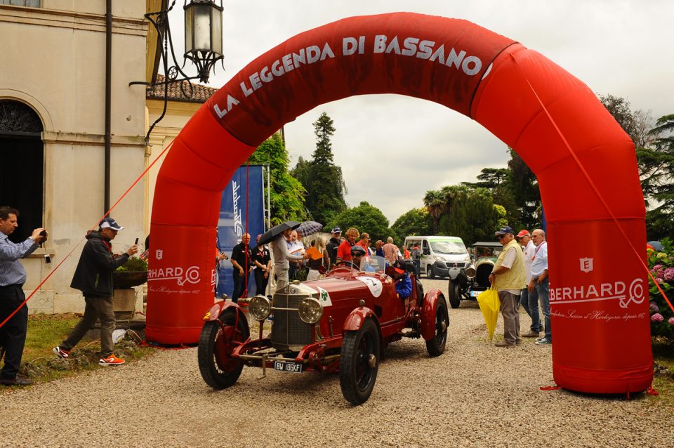 La Leggenda di Bassano unisce passioni diverse e regala emozioni difficili da dimenticare. La Storia lascia il posto alla Leggenda.