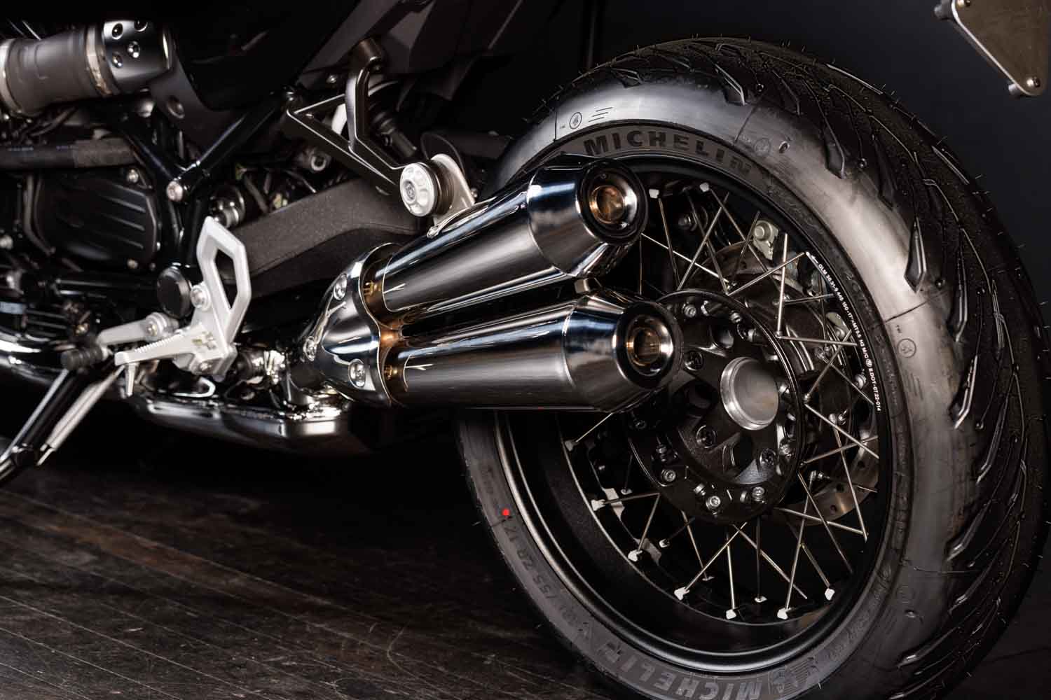 Il telaio e gli scarichi della nuova BMW R 12 nineT