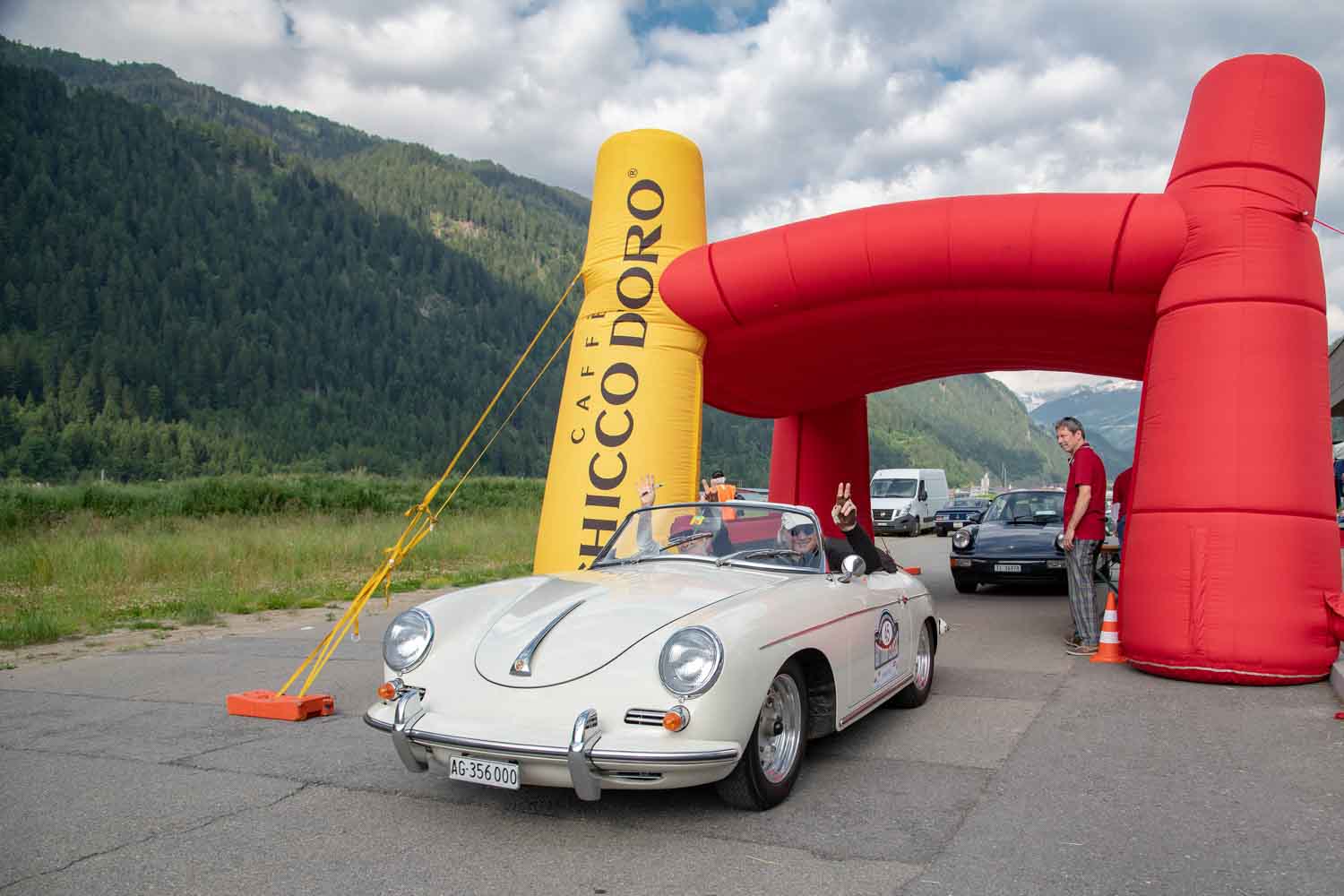 La Gottardo Classic è il raduno nel cuore delle Alpi Svizzere, dedicato alle auto d'epoca e youngtimer. Una 5ª edizione, straordinaria