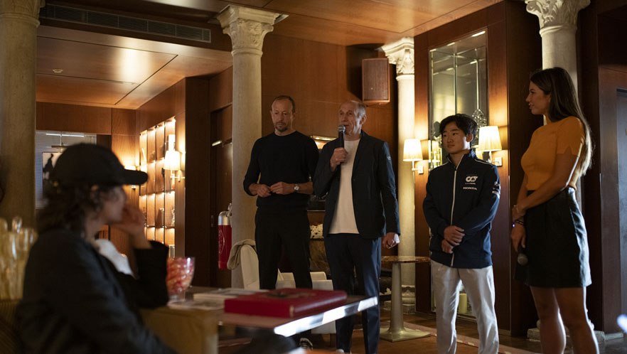 Franz Tost, Peter Bayer e Yuki Tsunoda alla presentazione del docufilm Whatever it Takes a Venezia