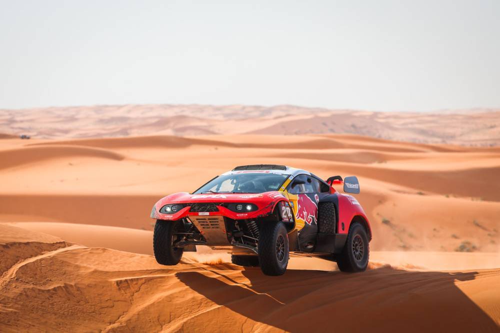 I vincitori della Dakar 2024: Sainz Audi, Brabec con Honda tra le moto Sebastien Loeb e Fabian Lurquin