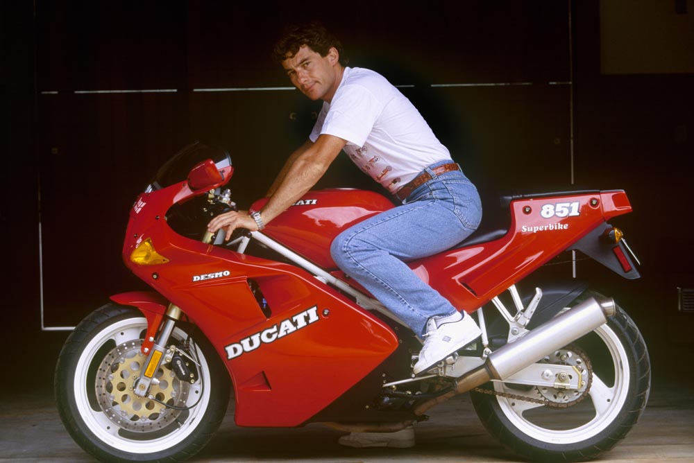 Ducati Senna: omaggio ad Ayrton Senna con il Monster da collezione