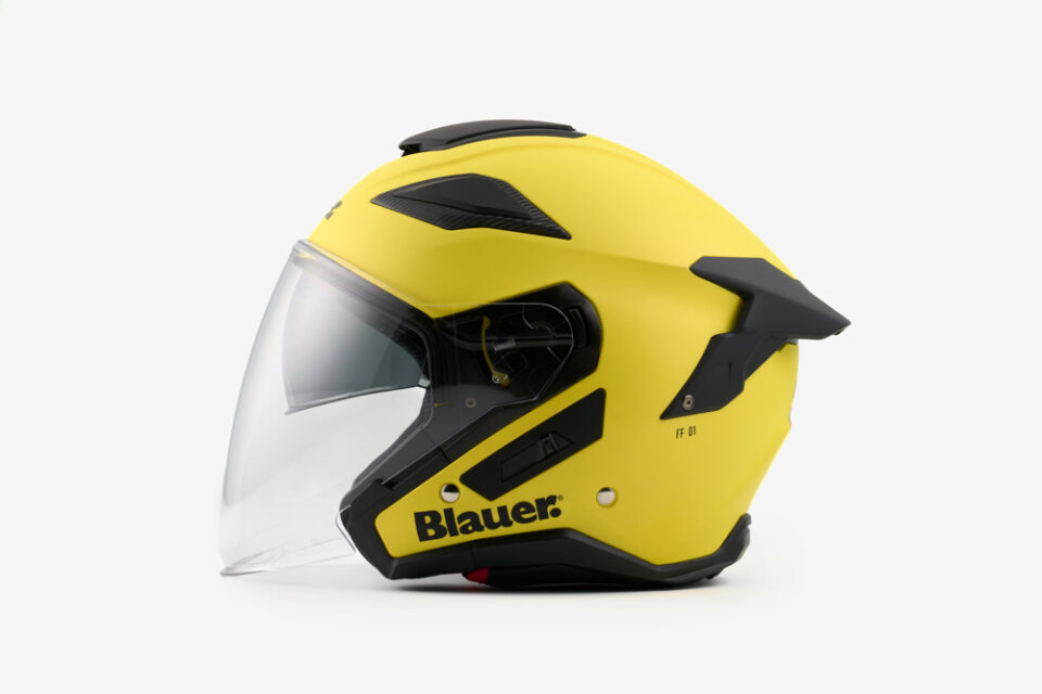 Il nuovo casco Blauer JET perfetto per le avventure estive