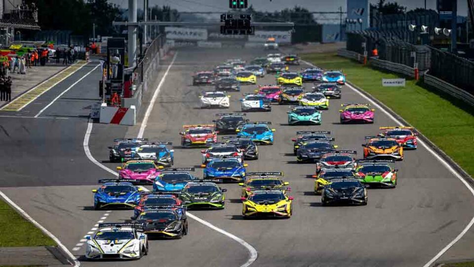 Lamborghini Super Trofeo: le Huracan si sfidano al Nürburgring