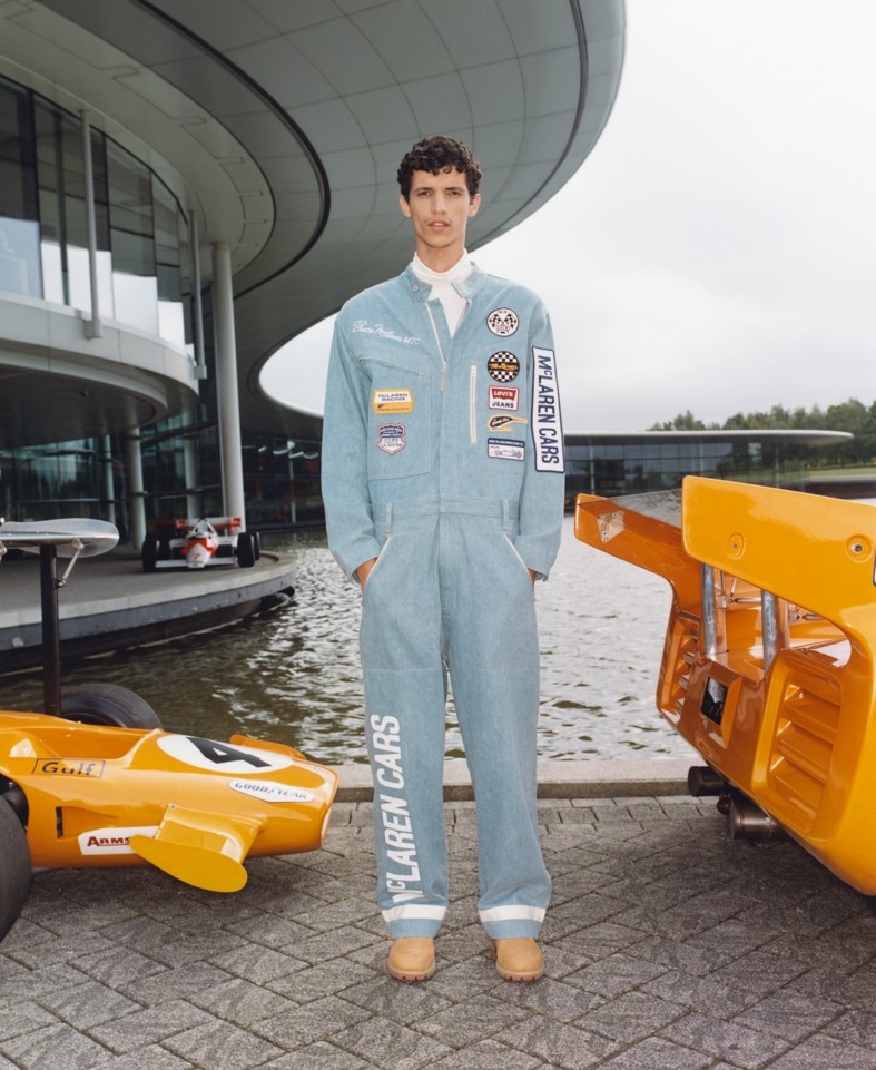 Levi's per McLaren Racing: la collezione tra jeans e motori