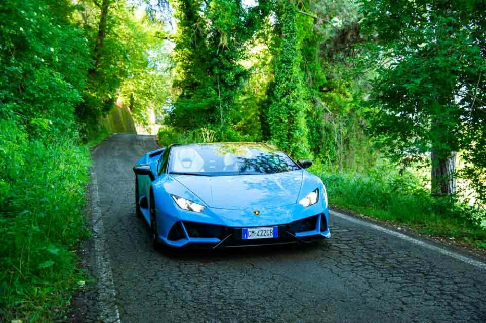 Lamborghini Huracán Spyder test drive al Nürburgring: la danza della supercar