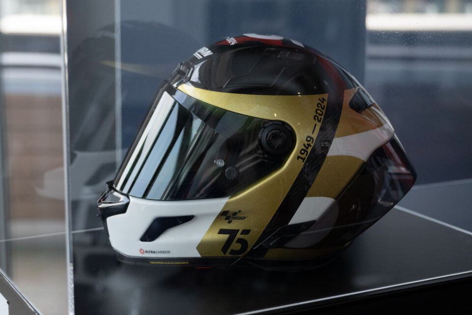 Il casco Nolan per il 75° anniversario del MotoGP