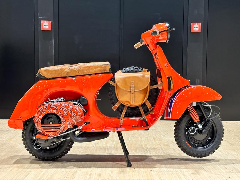 Vespa elaborate l’arte di Luca Burlandi tra aerografo e architettura