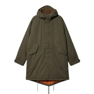 Il parka uomo stile Oasis sta influenzando la moda nel segno del britpop