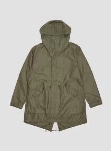 Il parka uomo stile Oasis sta influenzando la moda nel segno del britpop