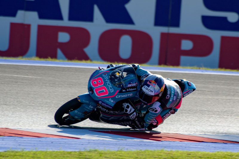 David Alonso il giovane pilota colombiano vince il campionato di Moto3