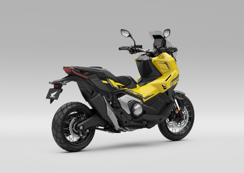 Honda X-ADV 2025 il due ruote rivoluziona l'avventura urbana