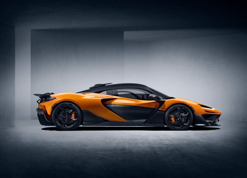 Nuova McLaren W1 è la supercar ibrida da 1000 cavalli