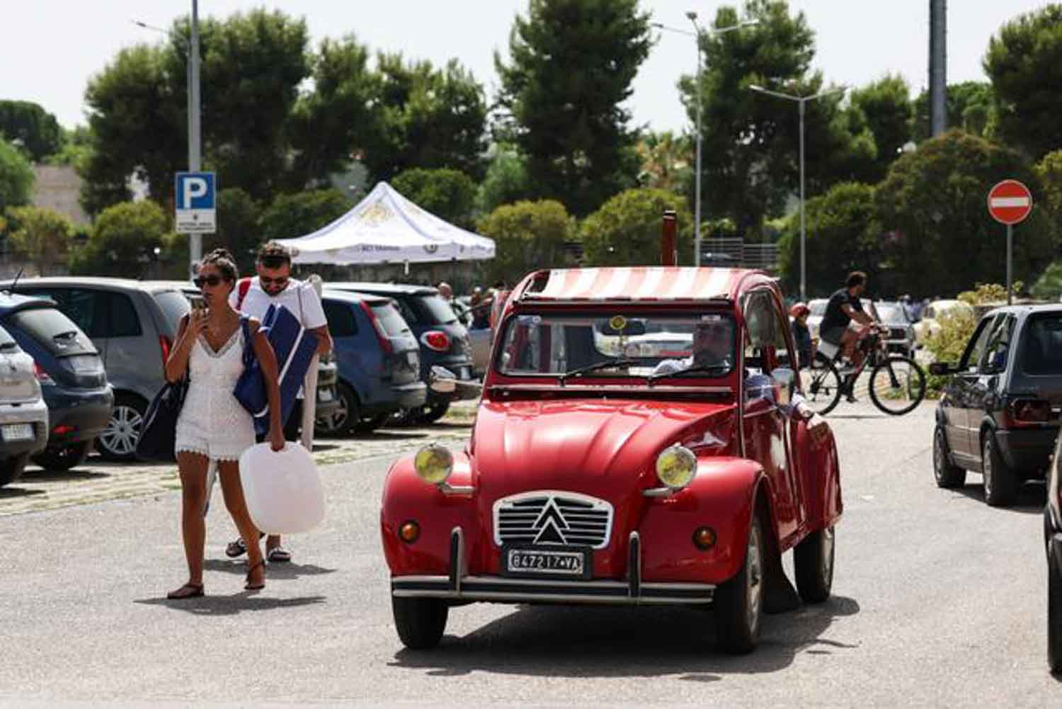 Ruote nella Storia auto d'epoca a Monopoli Puglia