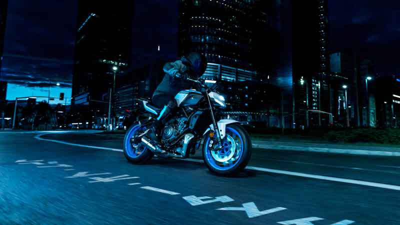 Yamaha MT-07 la "Naked" rinasce nel 2025