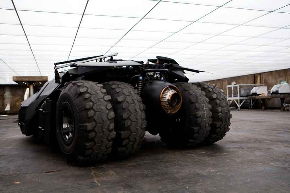 Batmobile Tumbler un pezzo unico per collezionisti all'asta