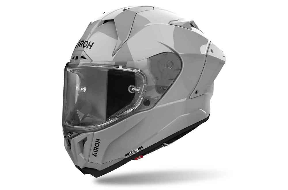 Casco AIROH GP 800 innovazione e sicurezza per il mondo racing e on road