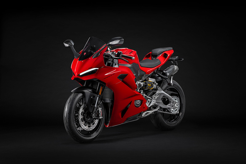 Nuova Panigale V2 Ducati rivoluziona la supersportiva con potenza, design e versatilità