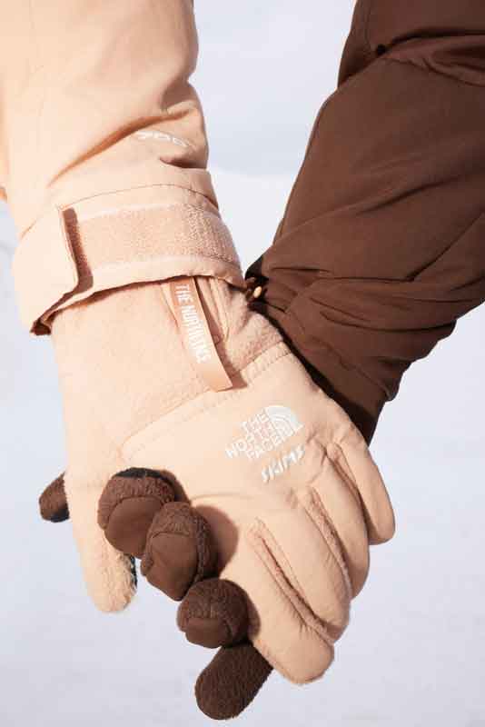 SKIMS e The North Face la collaborazione che ridefinisce la moda invernale