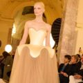 Schiaparelli Haute Couture P.E. 2025 Daniel Roseberry tra tradizione e modernità