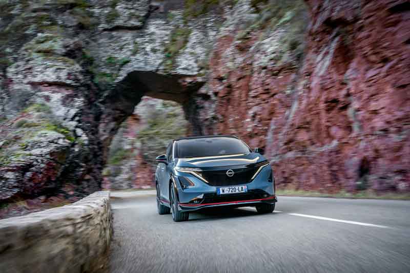 Nissan Ariya NISMO sportività e adrenalina in un SUV elettrico