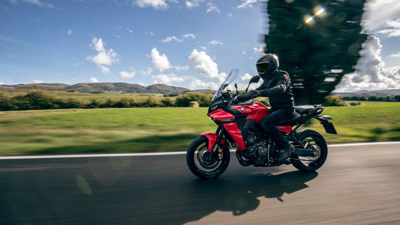 Le sport touring secondo Yamaha la TRACER 9 e 9 GT